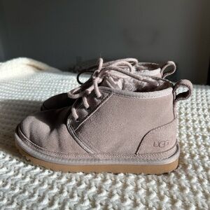UGG Neumel Lace Up Ankle Winter Boots in Oyster Size 5